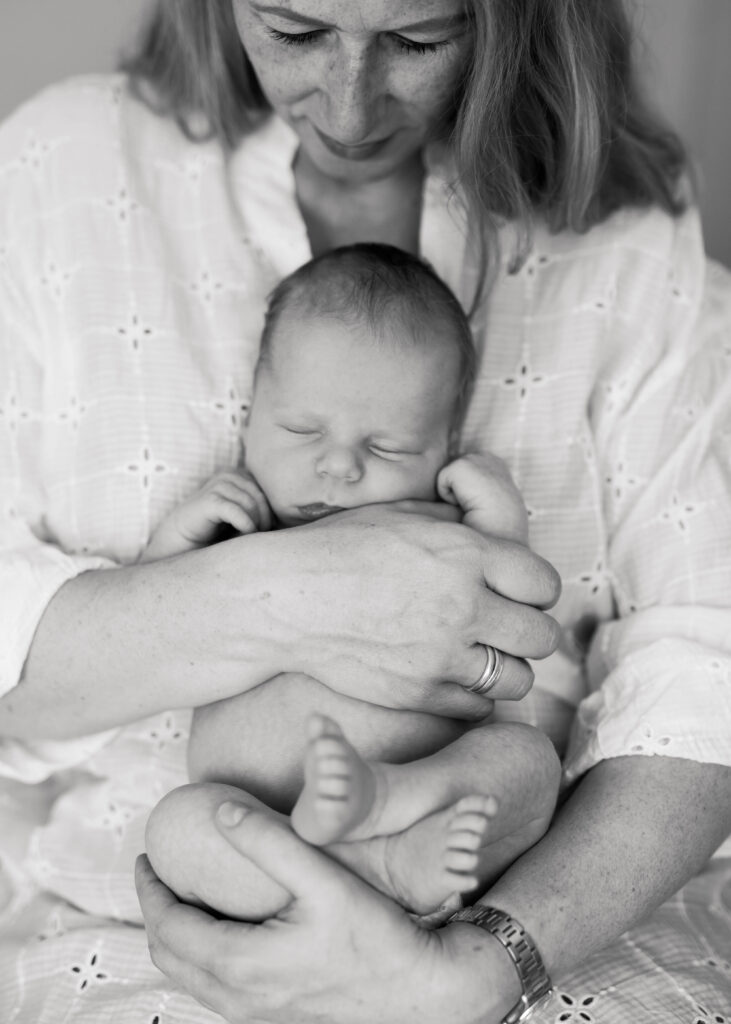 Newborn baby photographer in Surrey & West Sussex